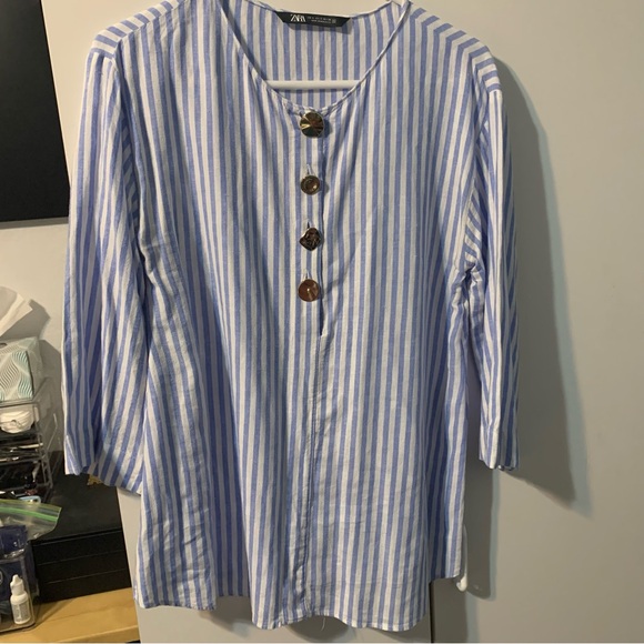 ZARA Blue and White Linen Blend Tunic Top Blouse with Gold Button Detail. Size S - Picture 12 of 14